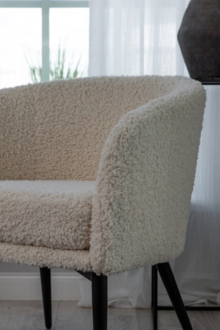 Fluffy Lounge Chair - Vita / svarta bencc